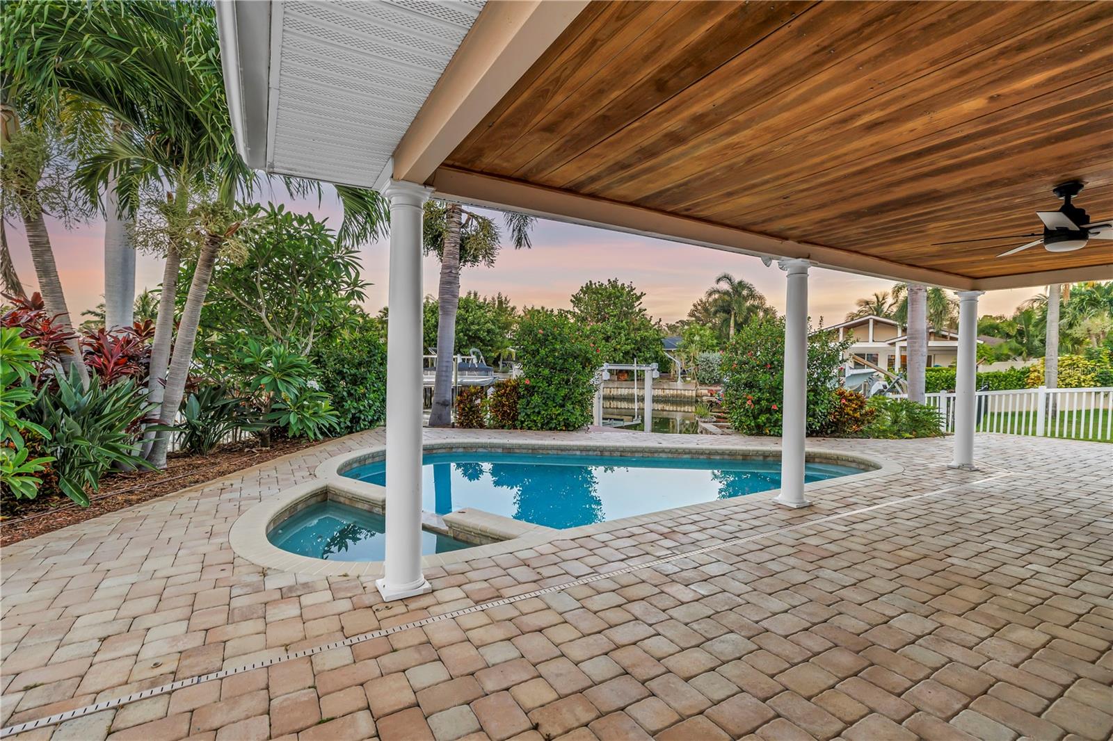 TANGLEWOOD ISLE SUB - Residential