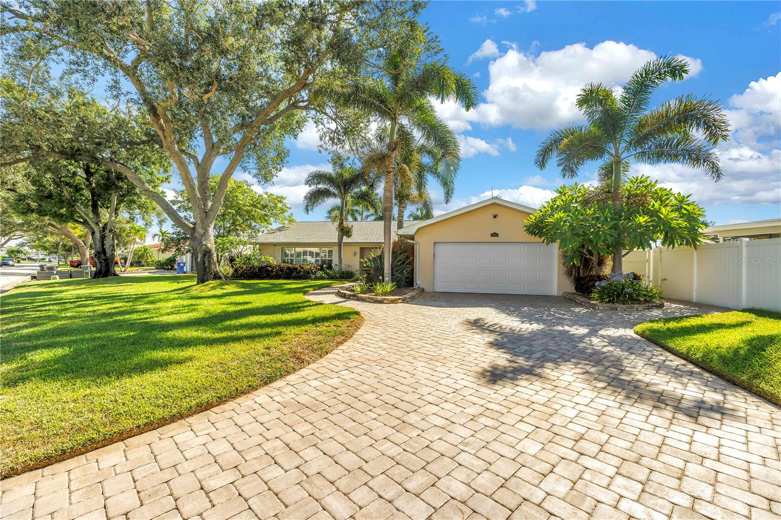 TANGLEWOOD ISLE SUB - Residential