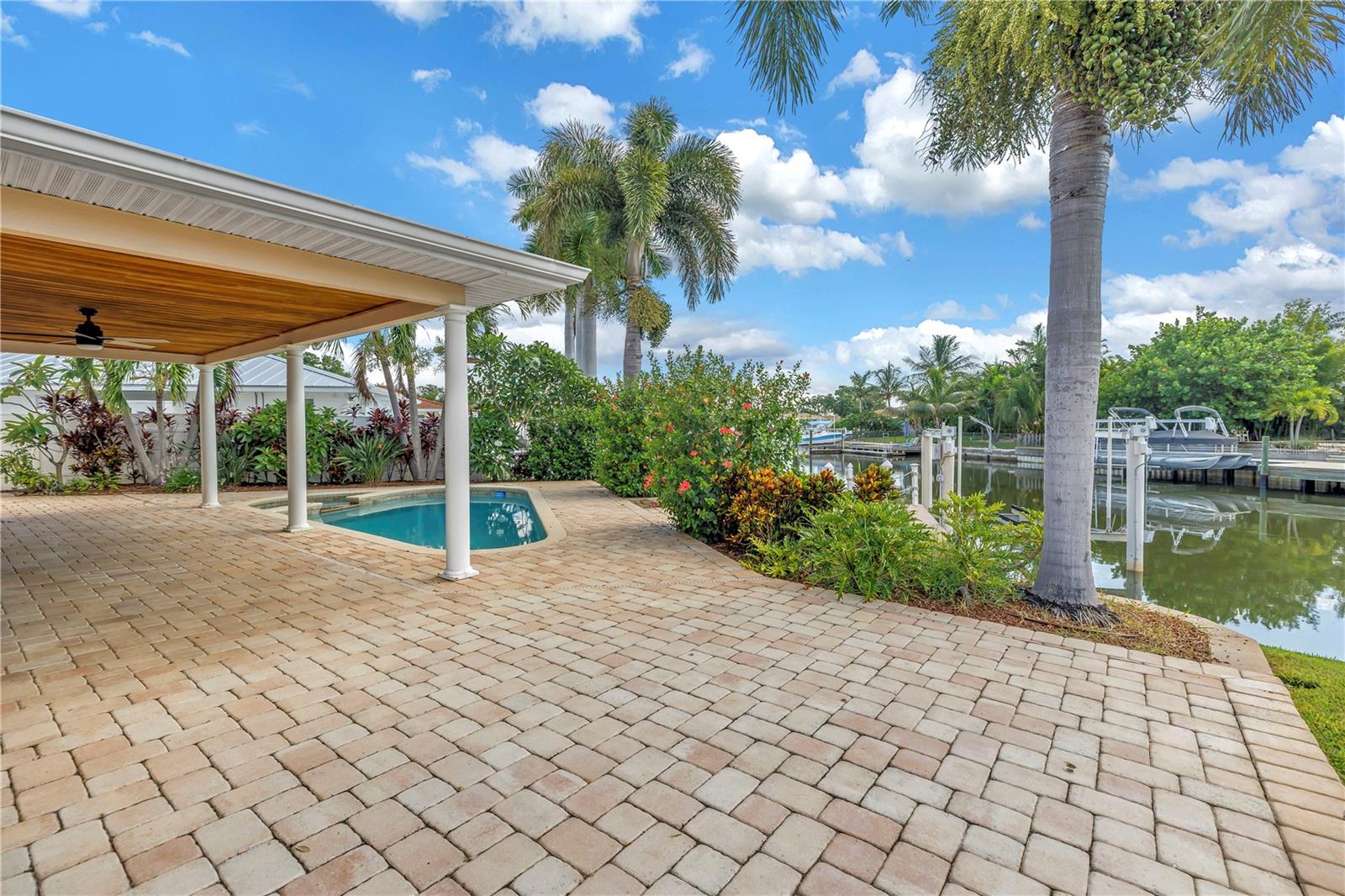 TANGLEWOOD ISLE SUB - Residential