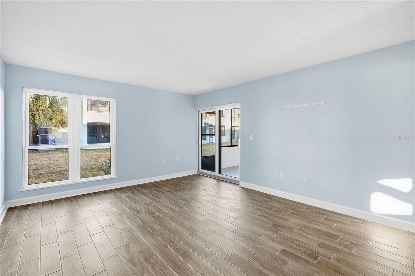 WINDRUSH COVE PH 1 CONDO - Residential