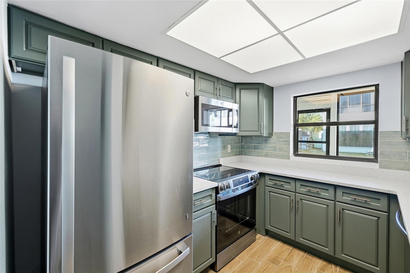 WINDRUSH COVE PH 1 CONDO - Residential