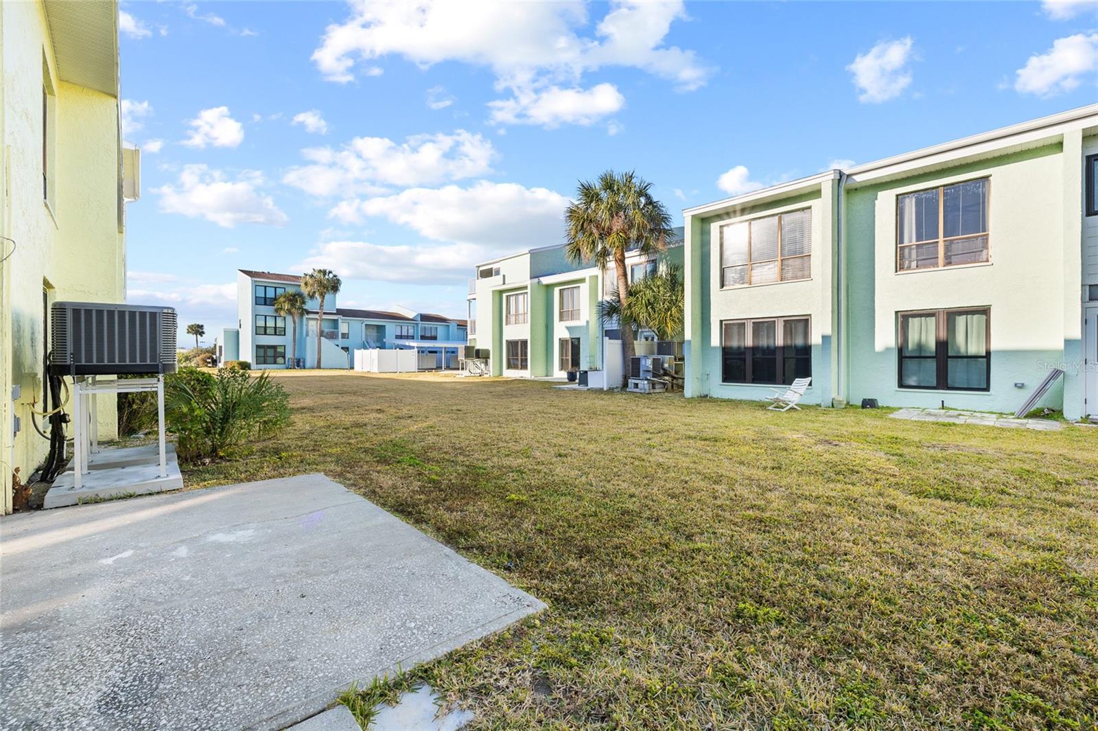 WINDRUSH COVE PH 1 CONDO - Residential
