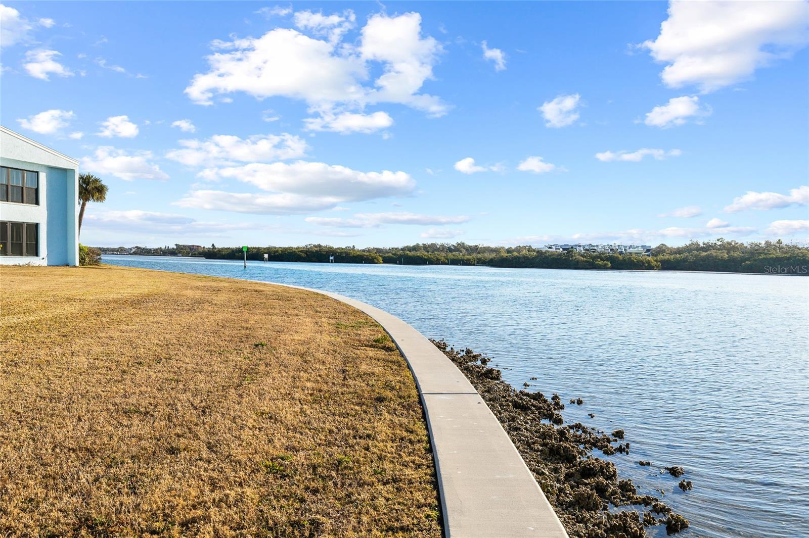 WINDRUSH COVE PH 1 CONDO - Residential