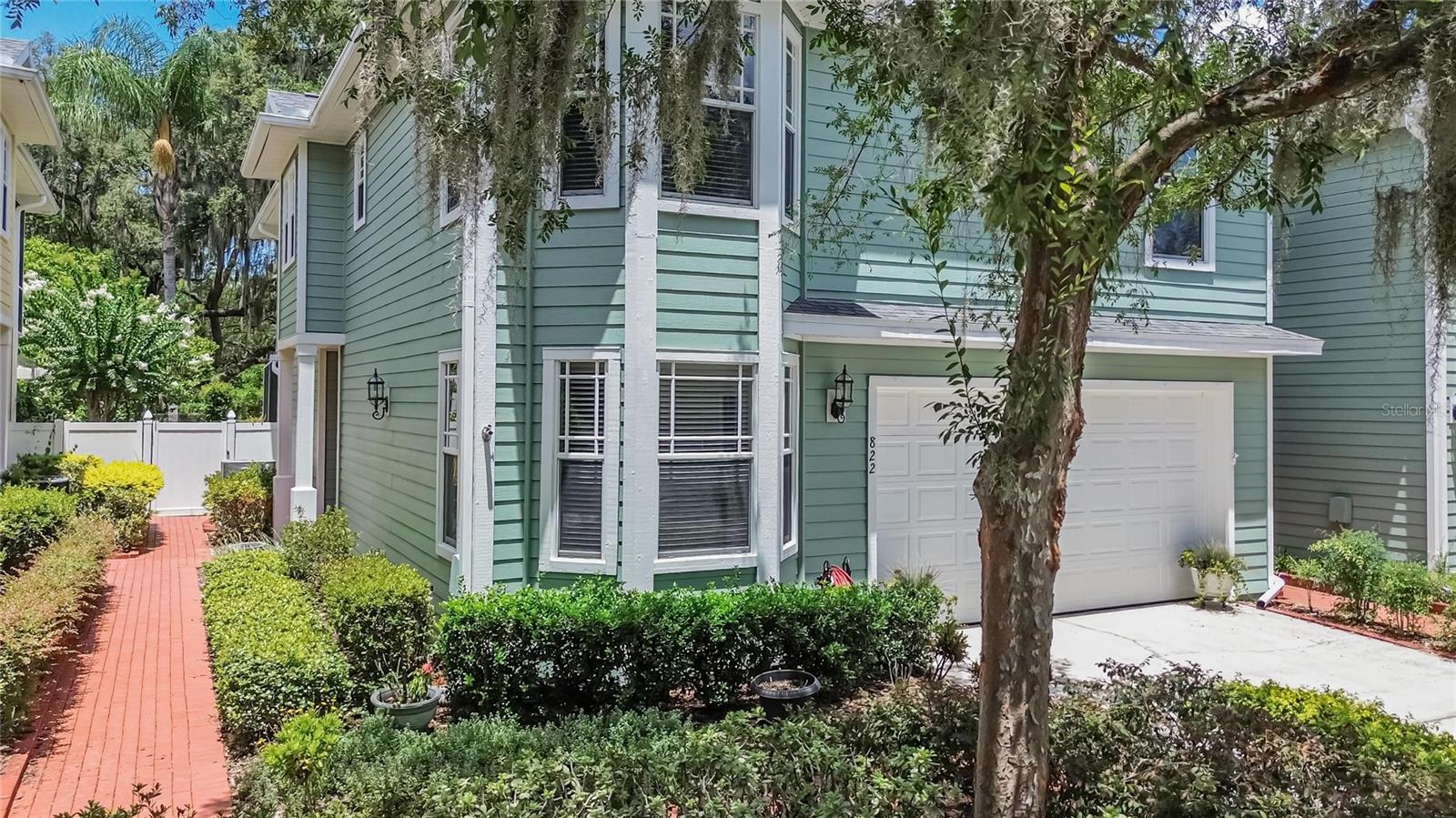 LUMSDEN RESERVE TOWNHOMES - Residential