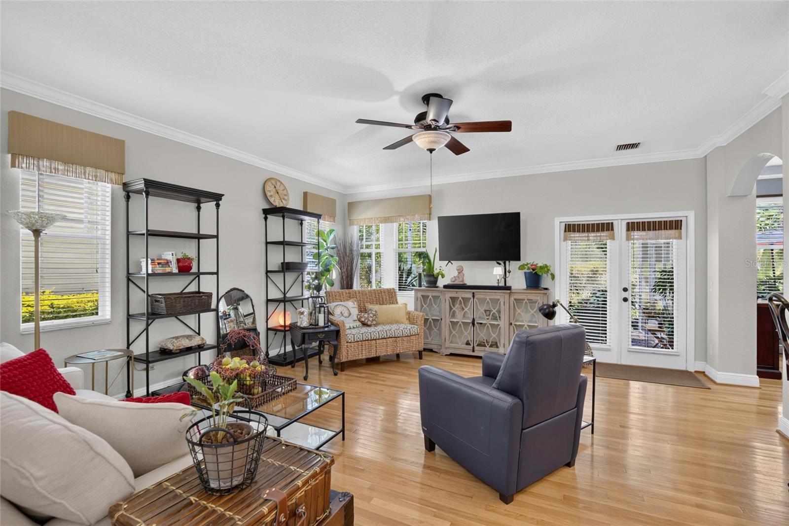 LUMSDEN RESERVE TOWNHOMES - Residential