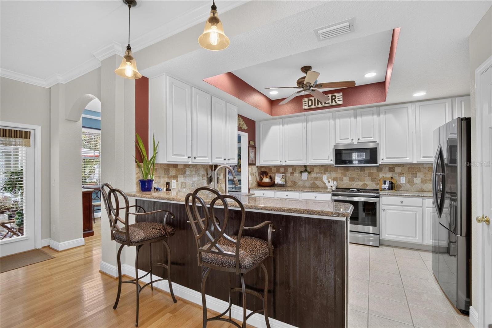 LUMSDEN RESERVE TOWNHOMES - Residential