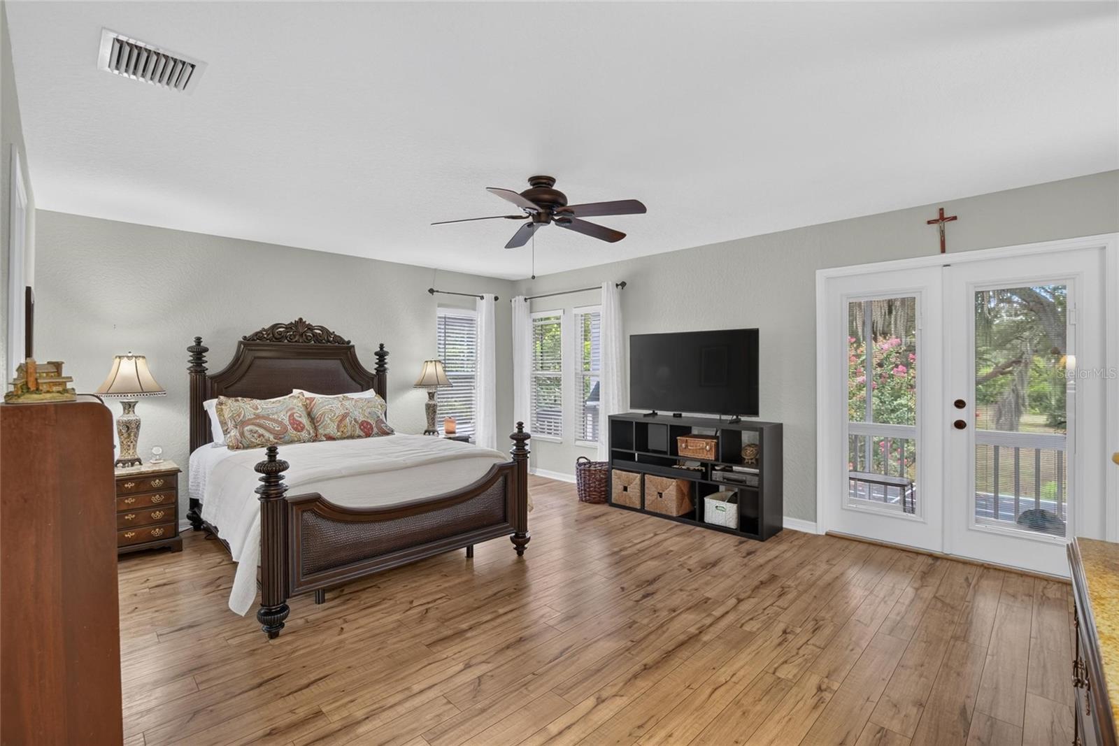 LUMSDEN RESERVE TOWNHOMES - Residential