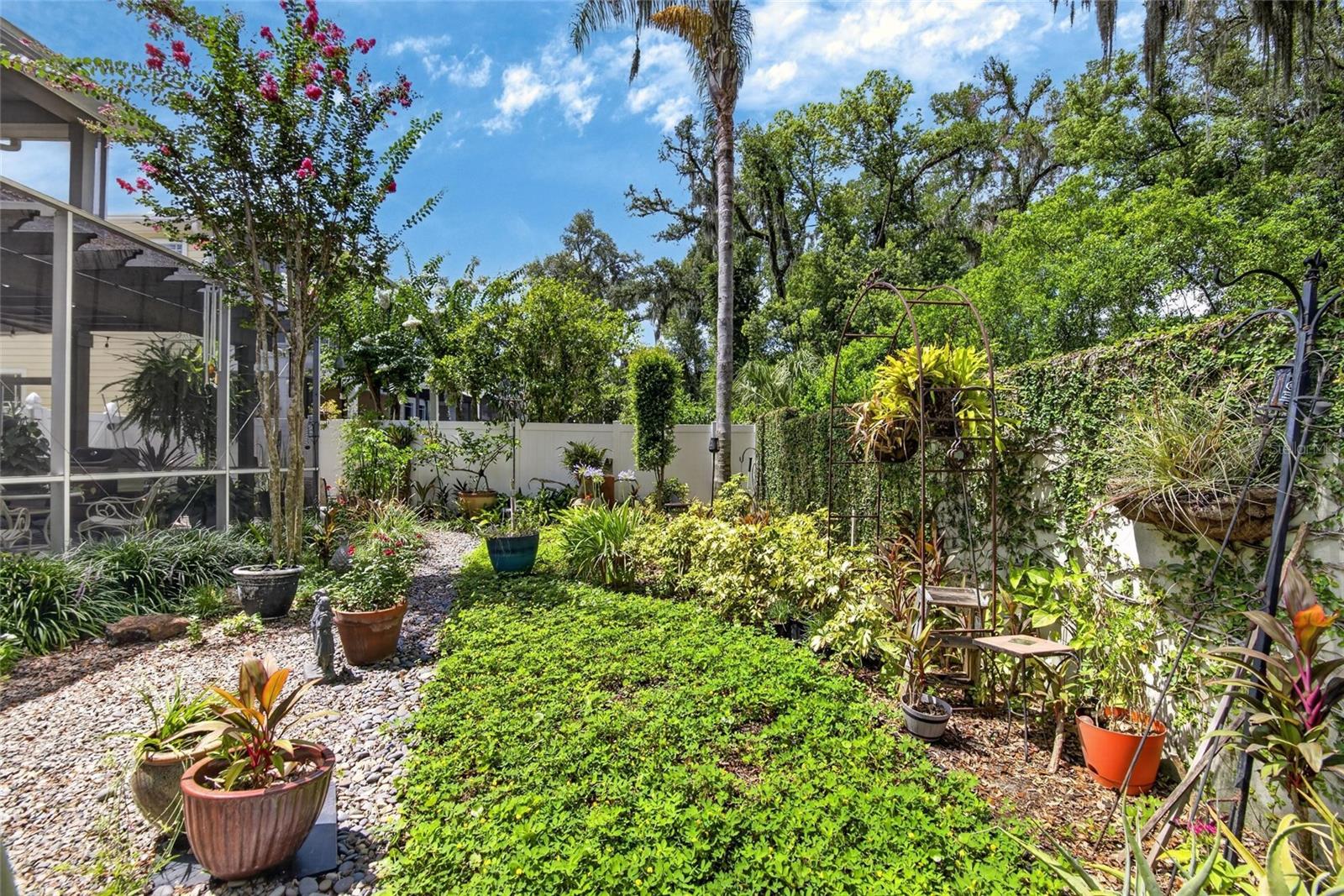 LUMSDEN RESERVE TOWNHOMES - Residential