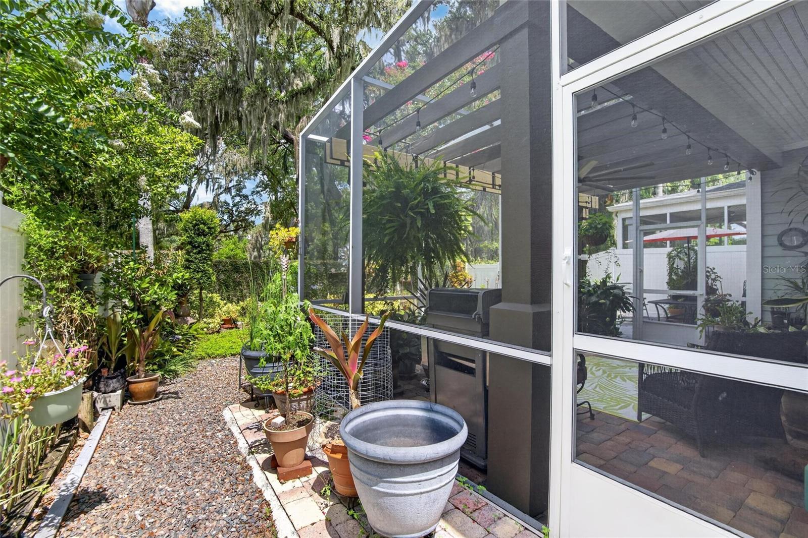 LUMSDEN RESERVE TOWNHOMES - Residential