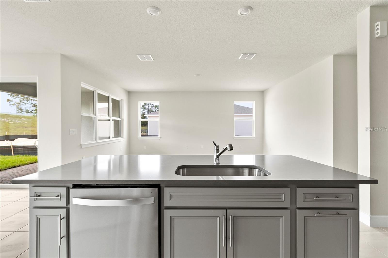 WILLOW RIDGE - Residential
