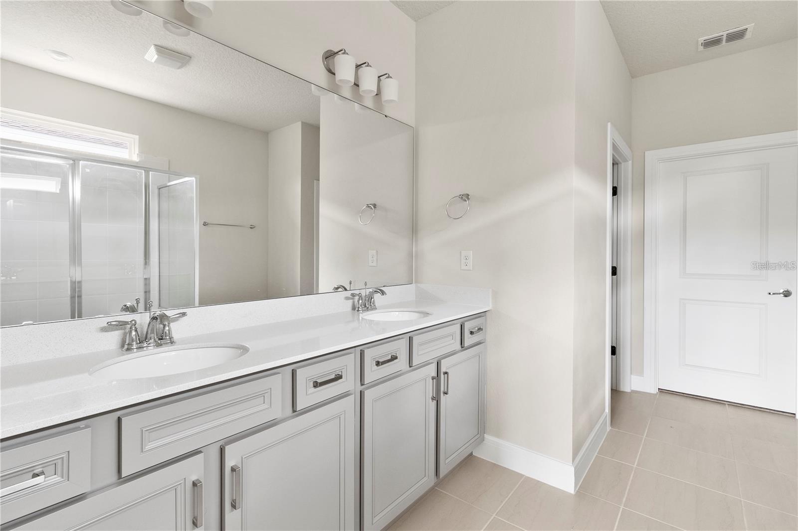 WILLOW RIDGE - Residential