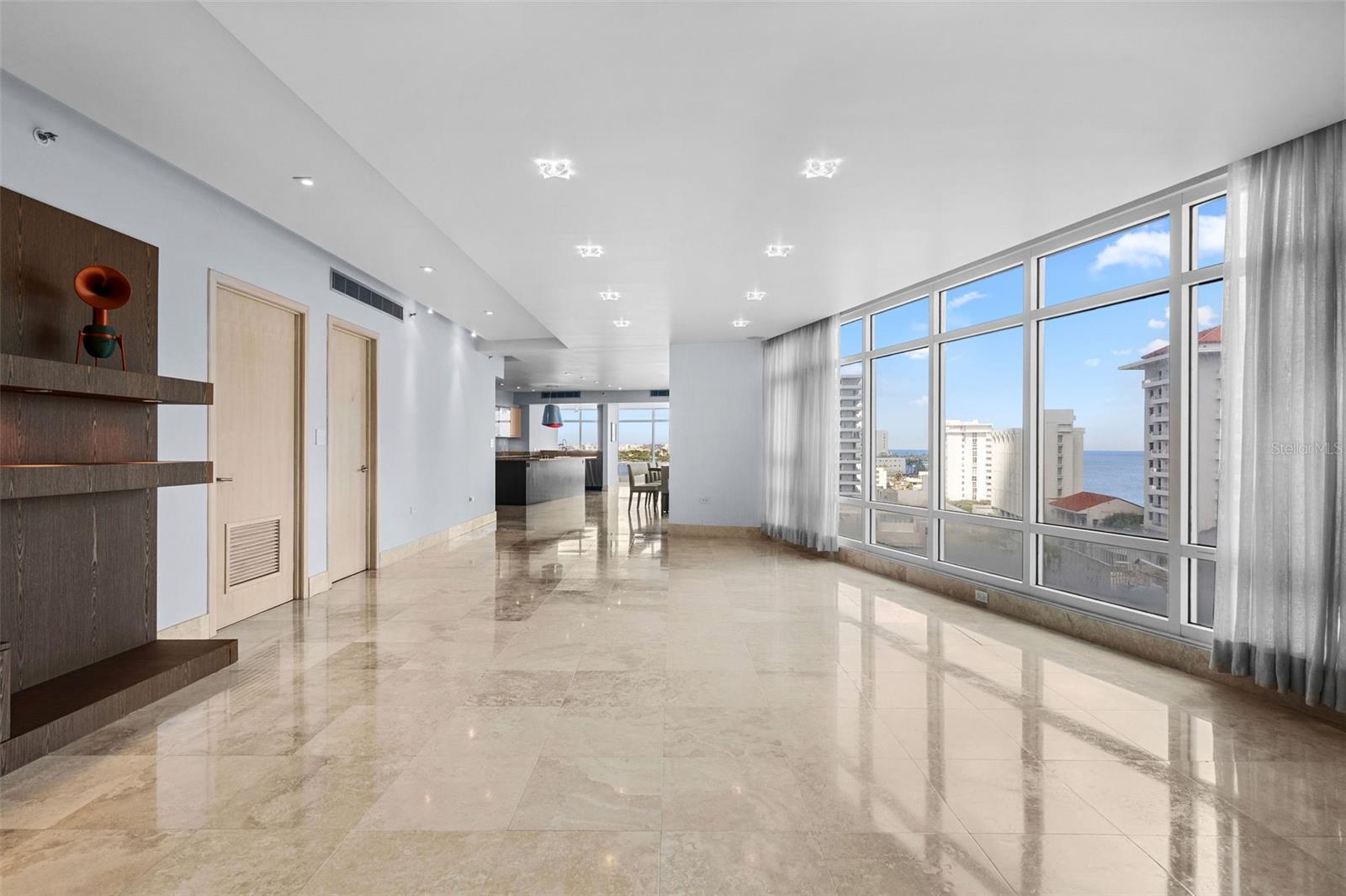 BRISTOL CONDOMINIUM - Residential