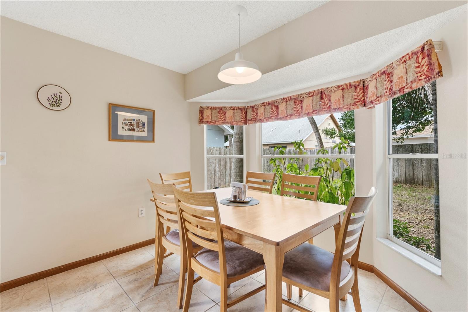 SARAPALMS - Residential