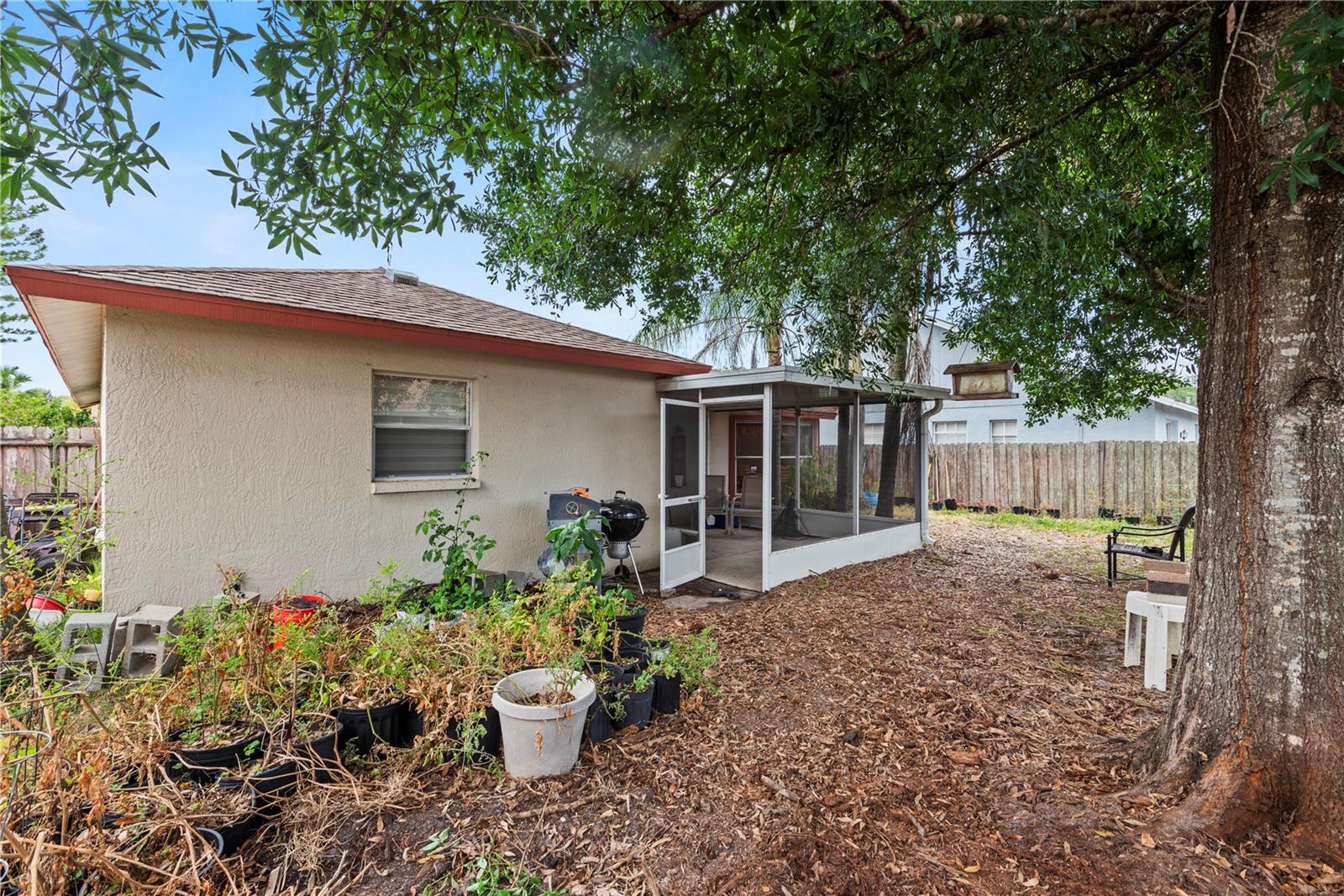 SARAPALMS - Residential