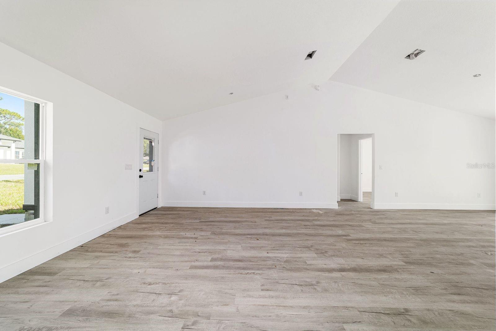 MARION OAKS 10 - Residential Lease