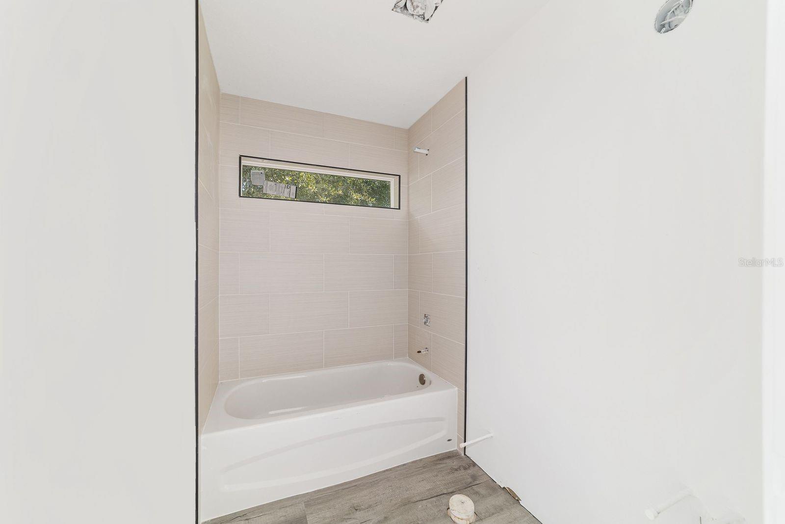 MARION OAKS 10 - Residential Lease