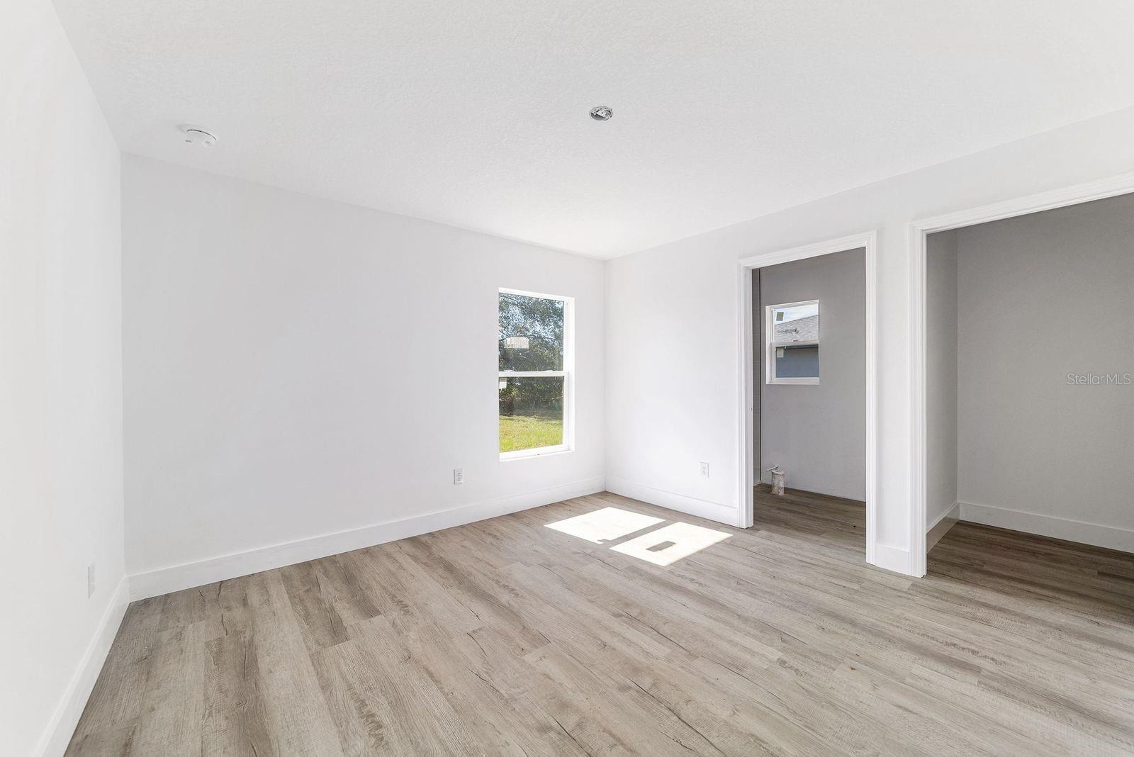 MARION OAKS 10 - Residential Lease