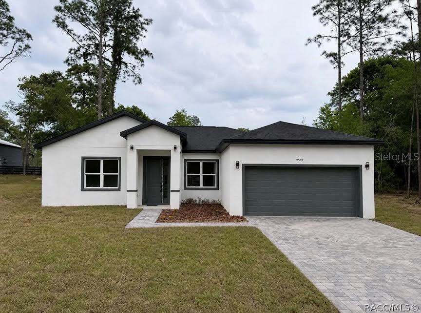 Virtually Staged. MOVE IN READY AND EASY TO SHOW ! BE THE FIRST TO ENJOY THIS BEAUTIFUL NEW CONSTRUCTION HOME, FEATURING A SPACIOUS OPEN CONCEPT LAYOUT DESIGNED FOR CONFORTABLE EVERY DAY LIVING. THIS PET FRIENDLY RENTAL IS IDEALLY LOCATED IN THE HEART OF CITRUS SPRINGS. YOU'LL ENJOY EASY ACCESS TO THE AREAS RENOWNED RIVERS AND NATURAL SPRINGS, PARKS, HIKING AND BIKING TRAILS. 
NESTLED IN A QUIET FAMILY FRIENDLY NEIBORHOOD, THIS HOME IS PERFECT FOR THOSE SEEKING CONFORT AND CONVENIENCE. 
SCHEDULE YOUR PRIVATE SHOWING TODAY!!