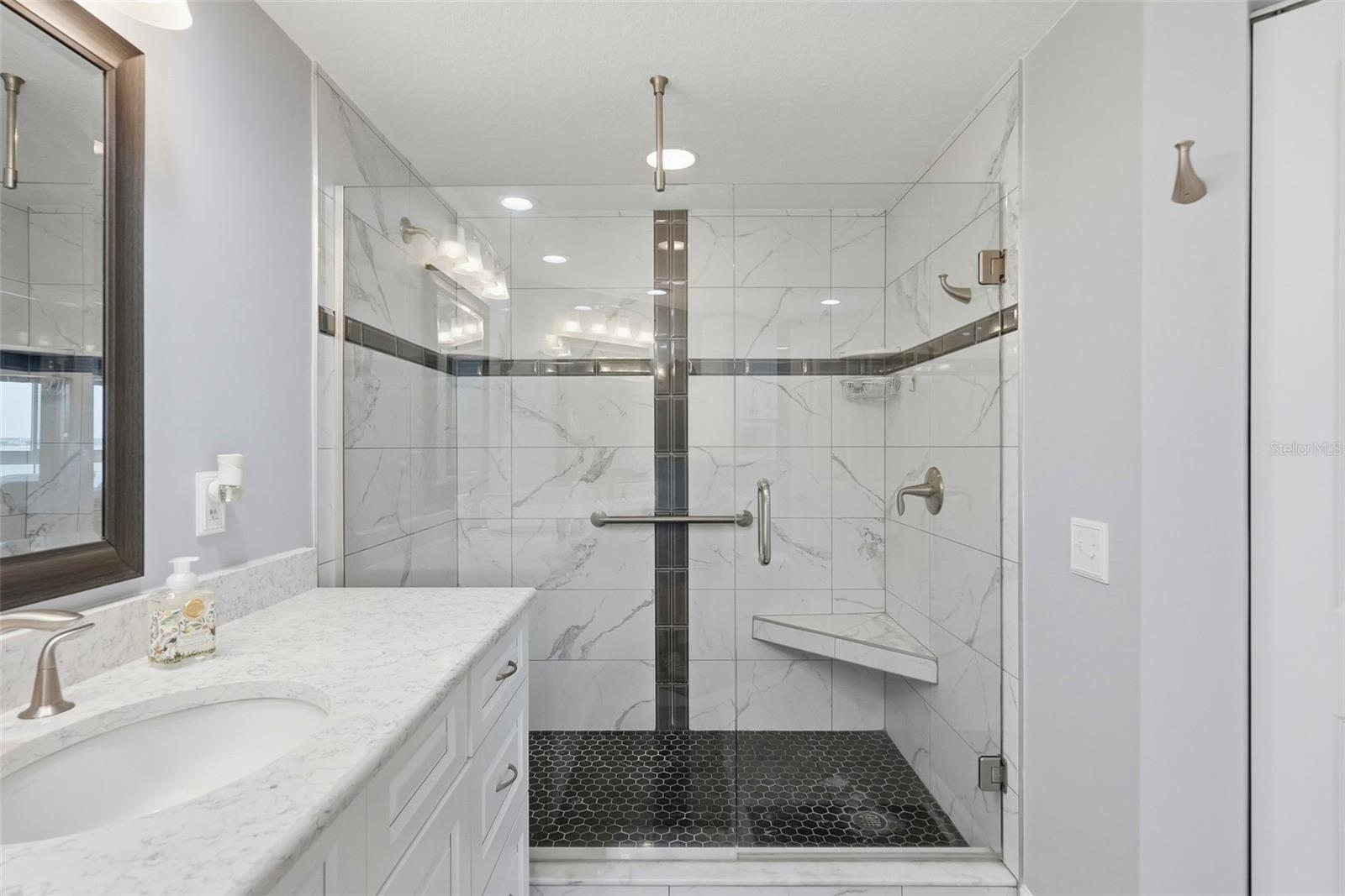 BACOPA BAY CONDO - Residential