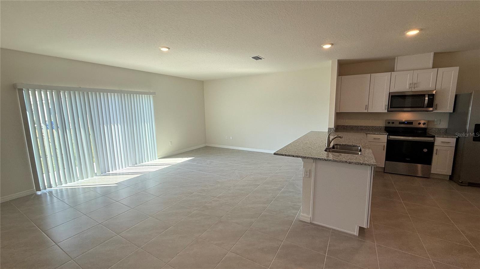 RIVERS EDGE - Residential Lease