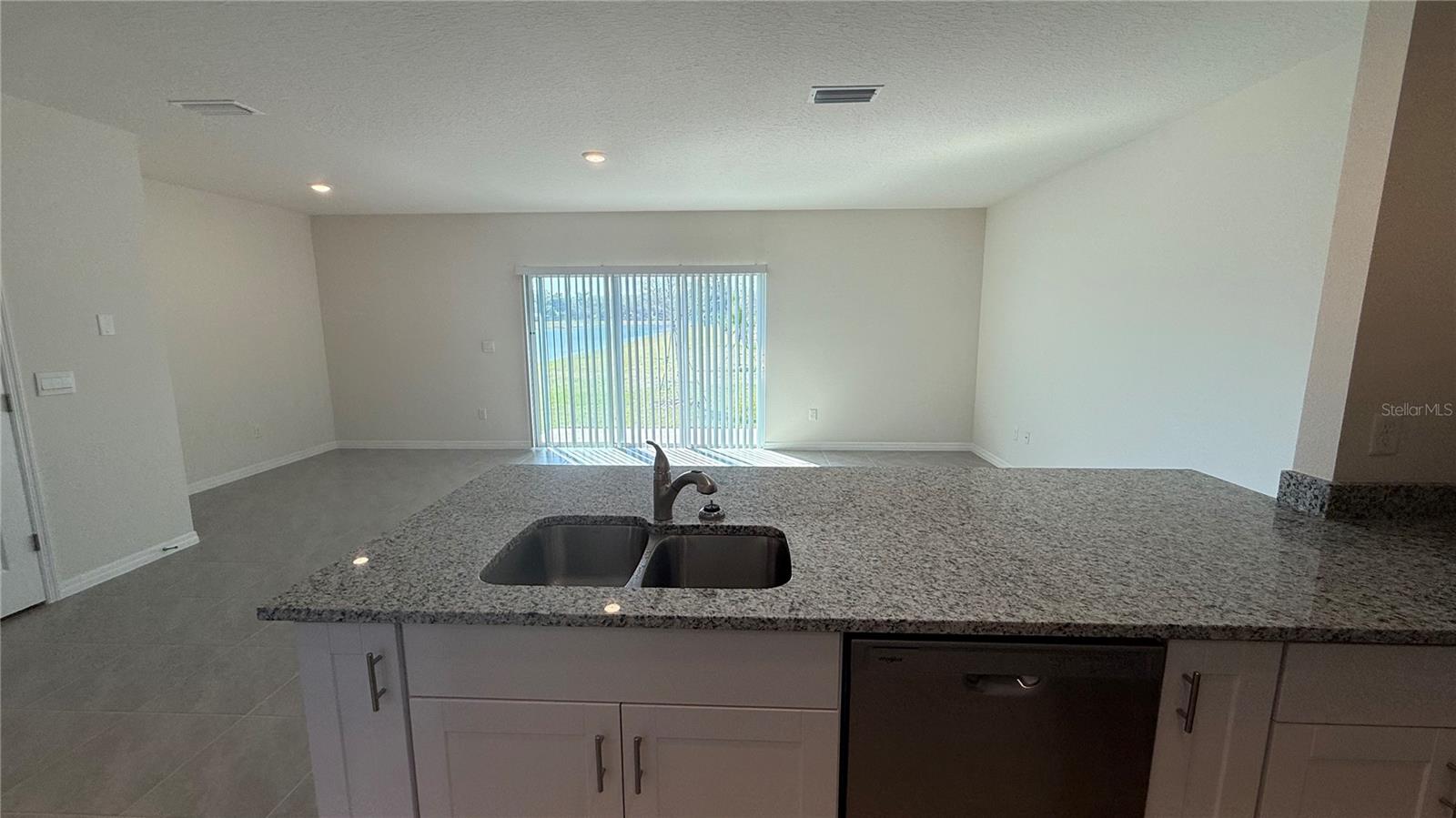 RIVERS EDGE - Residential Lease