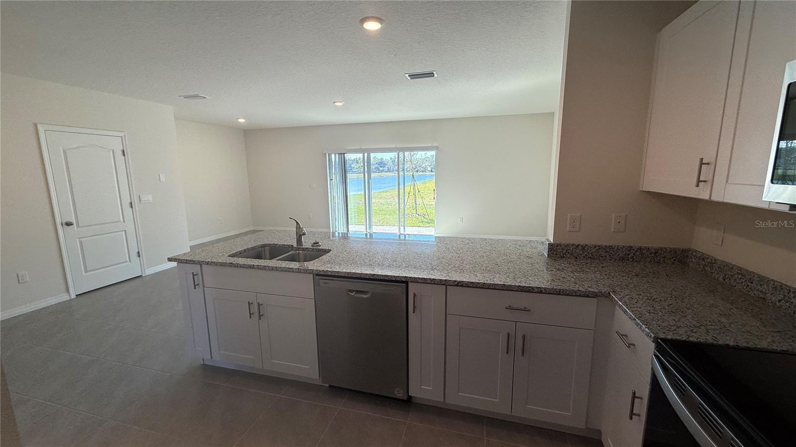 RIVERS EDGE - Residential Lease