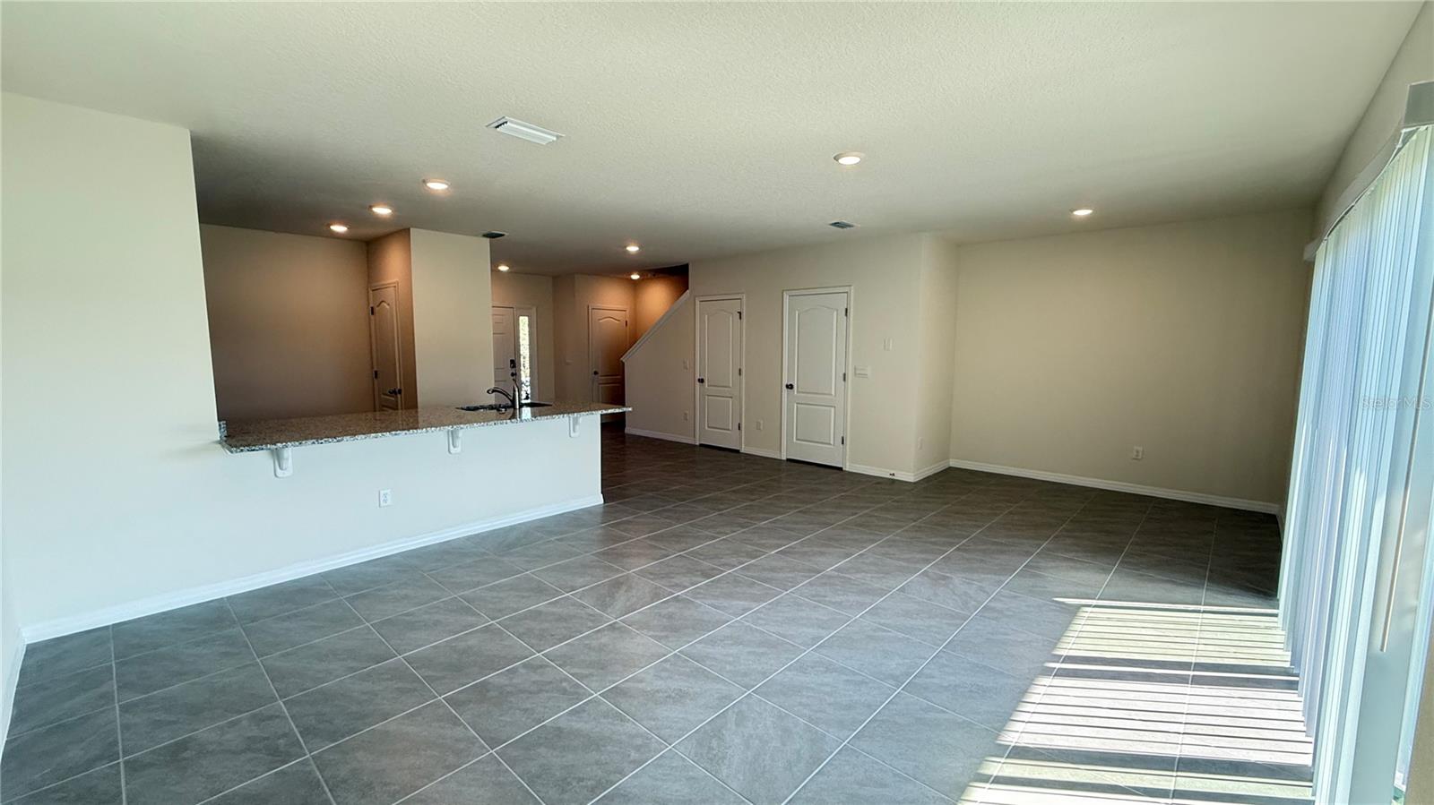 RIVERS EDGE - Residential Lease