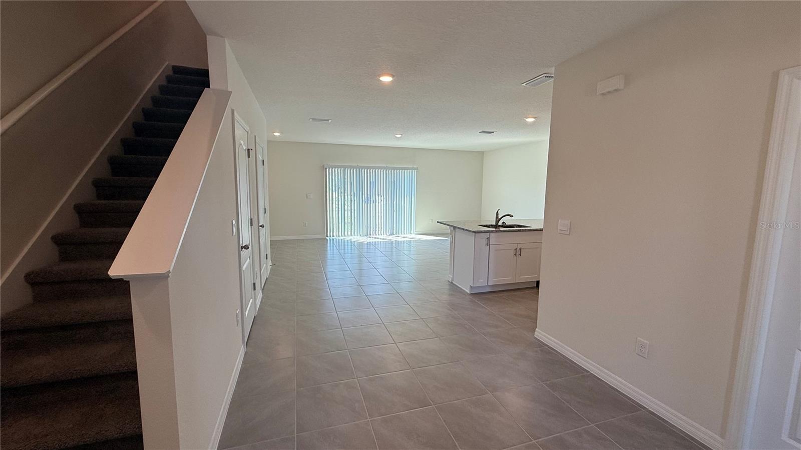 RIVERS EDGE - Residential Lease