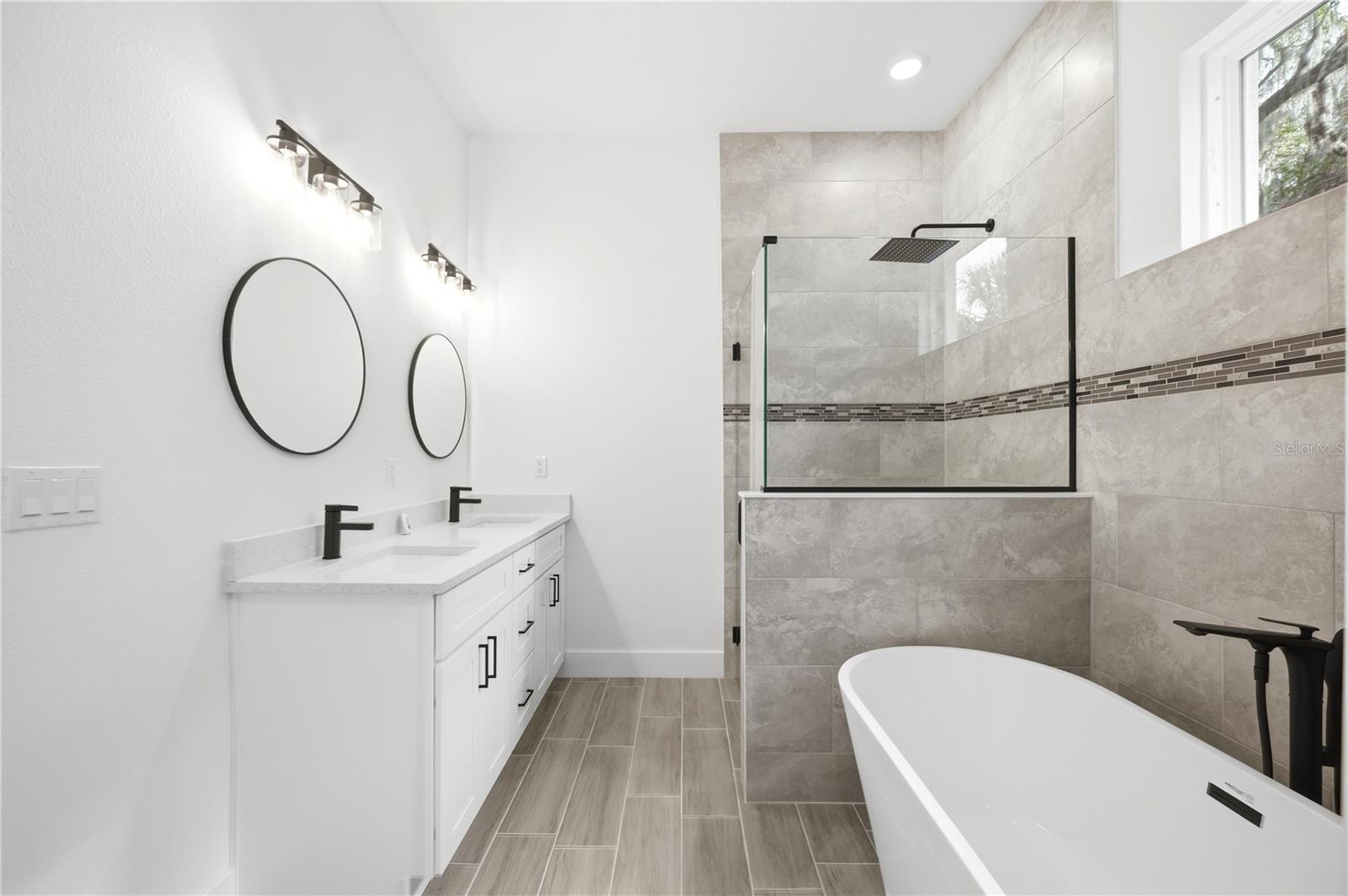 MARION OAKS UN SEVEN - Residential