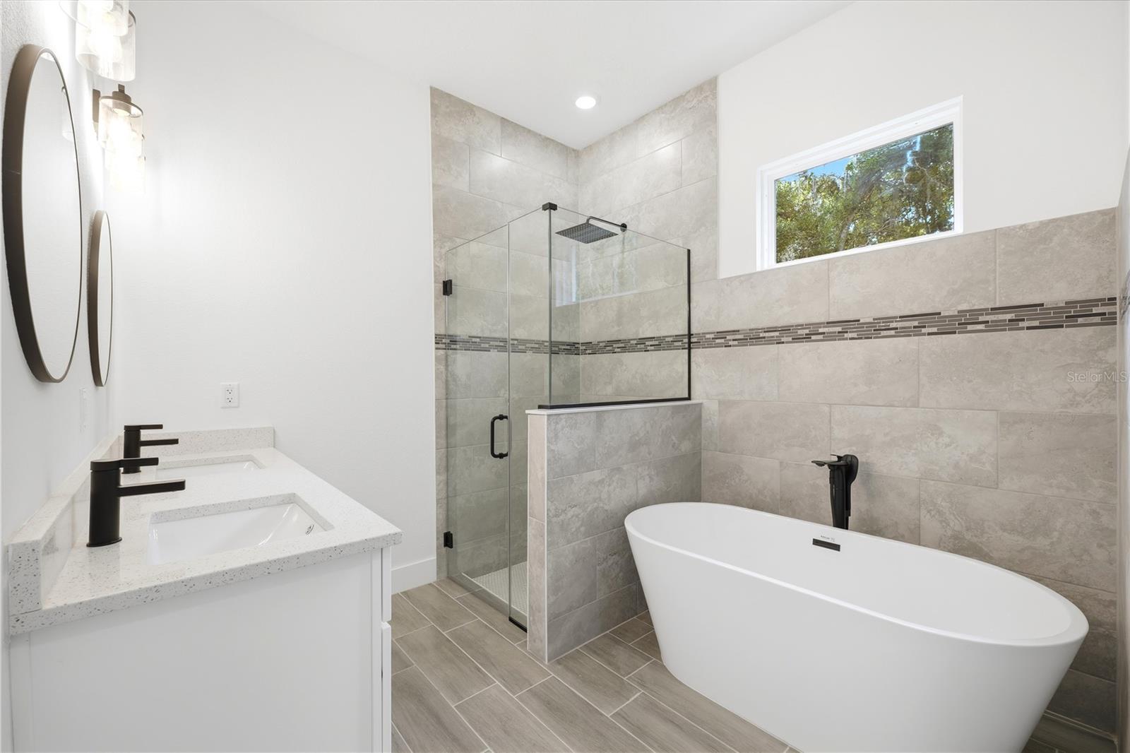 MARION OAKS UN SEVEN - Residential