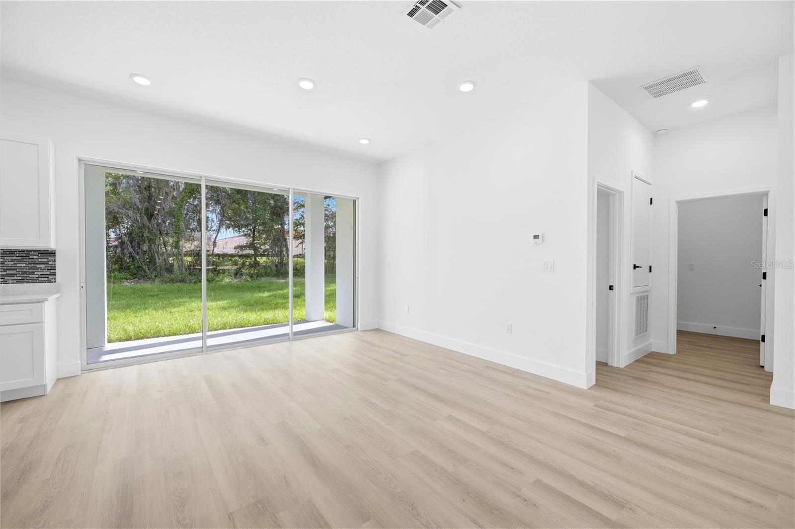 MARION OAKS UN SEVEN - Residential