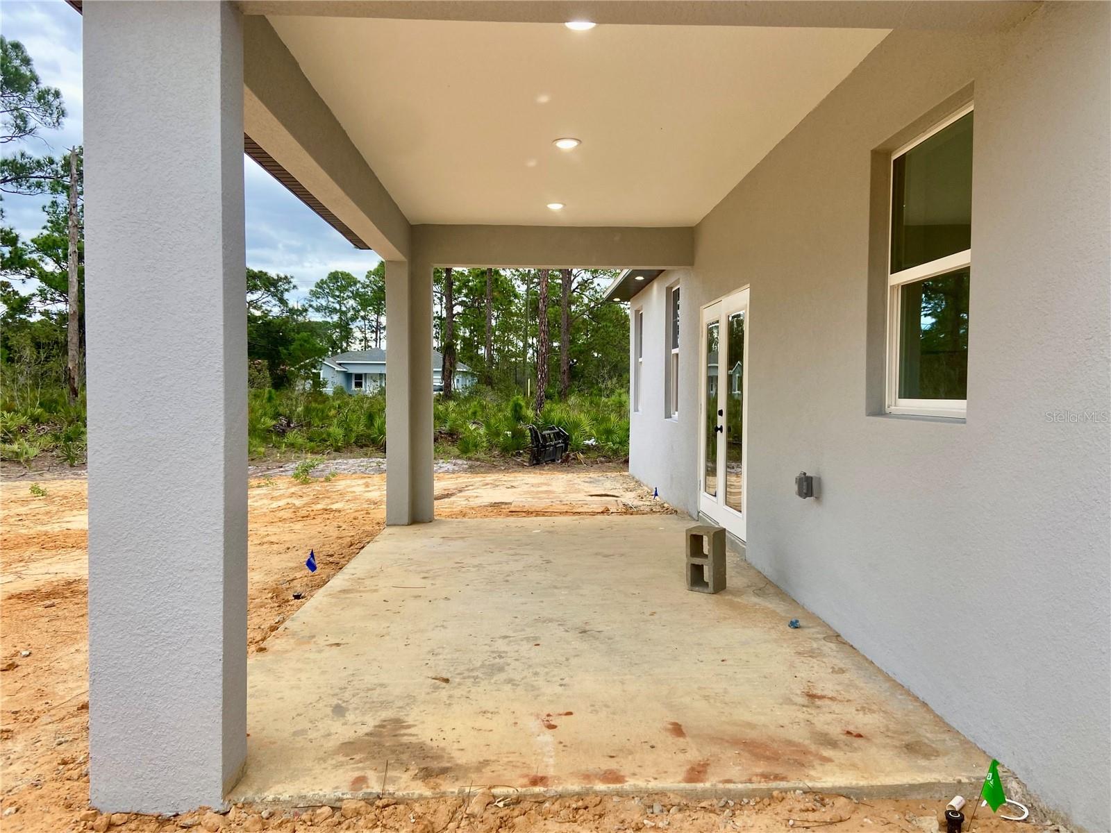 SEBRING COUNTRY ESTATE/SEB HILLS AREA - Residential
