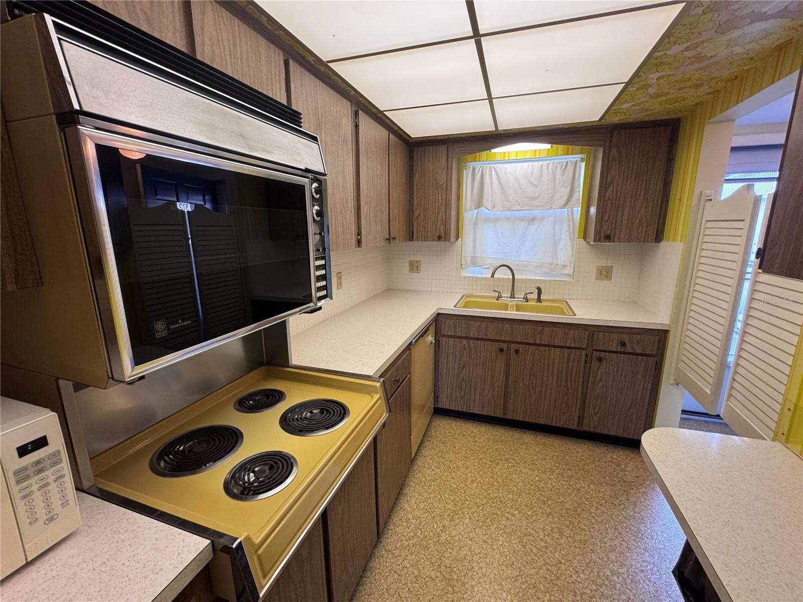 REGENCY WEST APTS CONDO - Residential