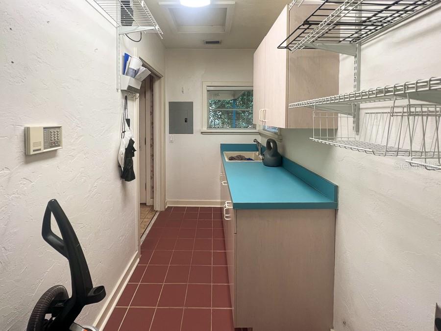 HIBISCUS PARK - Residential Lease