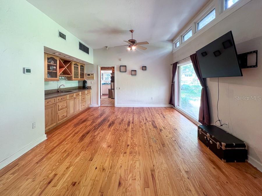 HIBISCUS PARK - Residential Lease