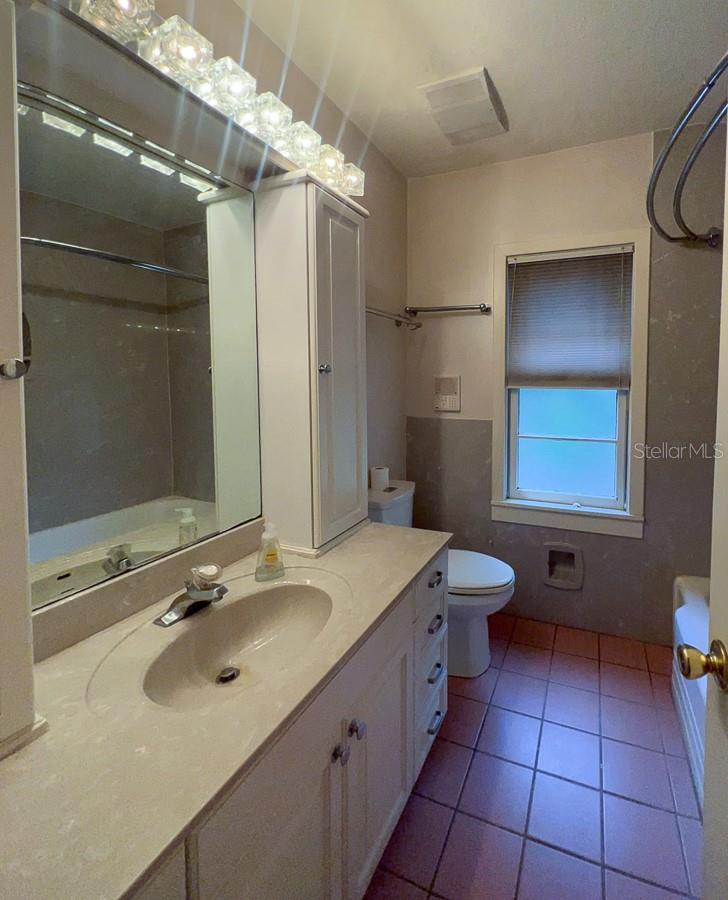 HIBISCUS PARK - Residential Lease