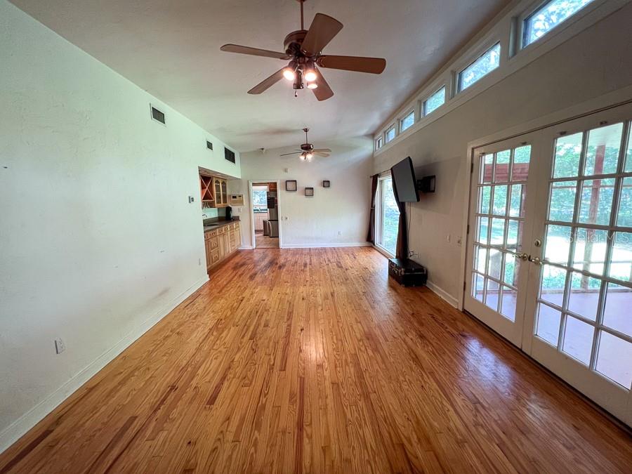 HIBISCUS PARK - Residential Lease