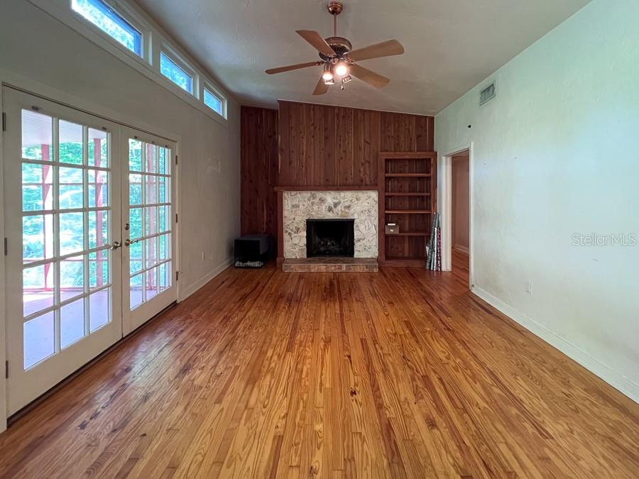 HIBISCUS PARK - Residential Lease
