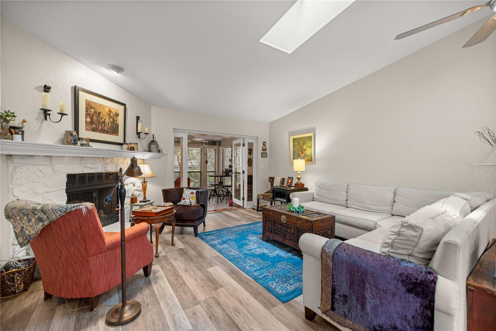 CUMBERLAND CIRCLE - Residential