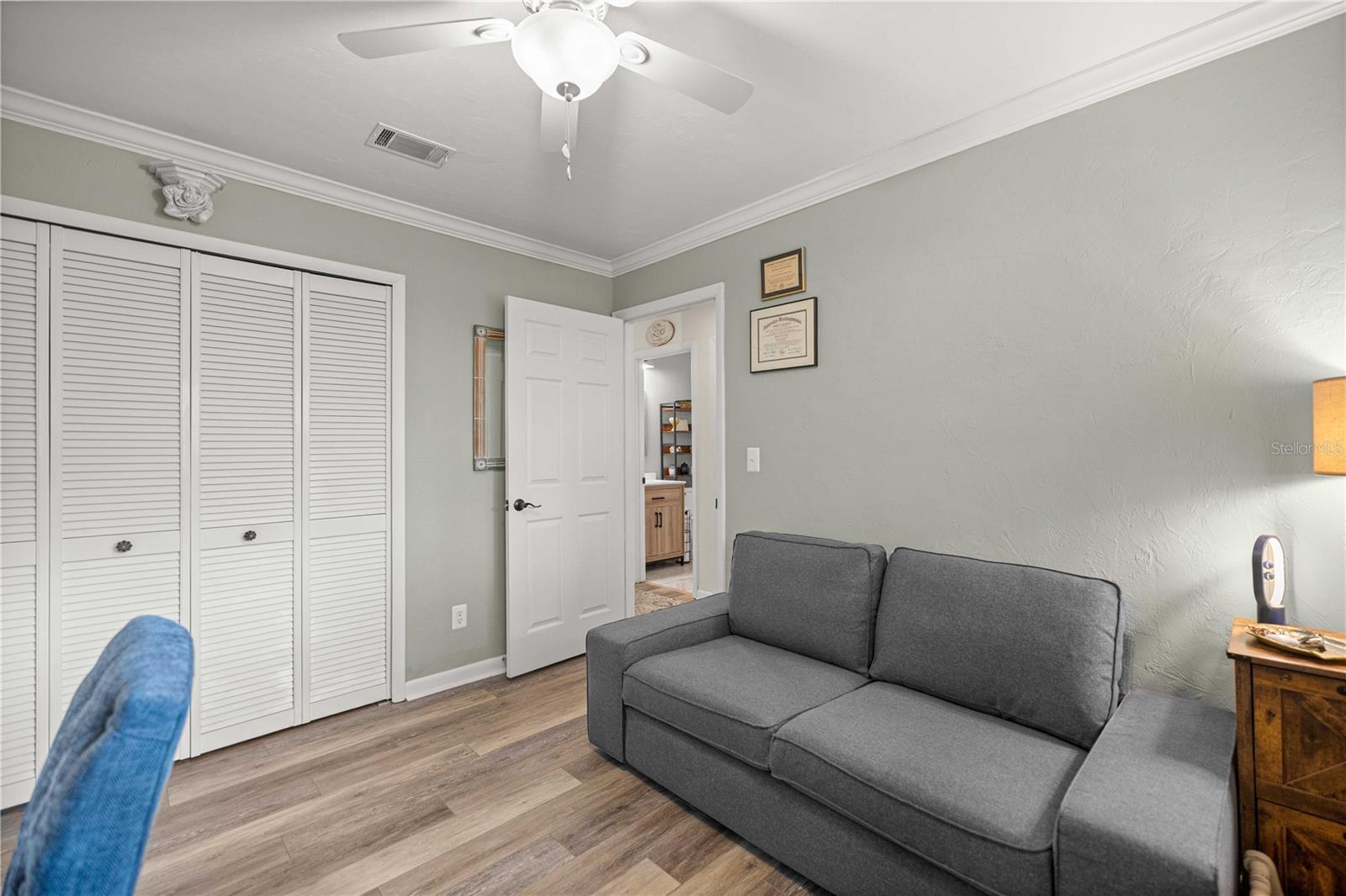 CUMBERLAND CIRCLE - Residential