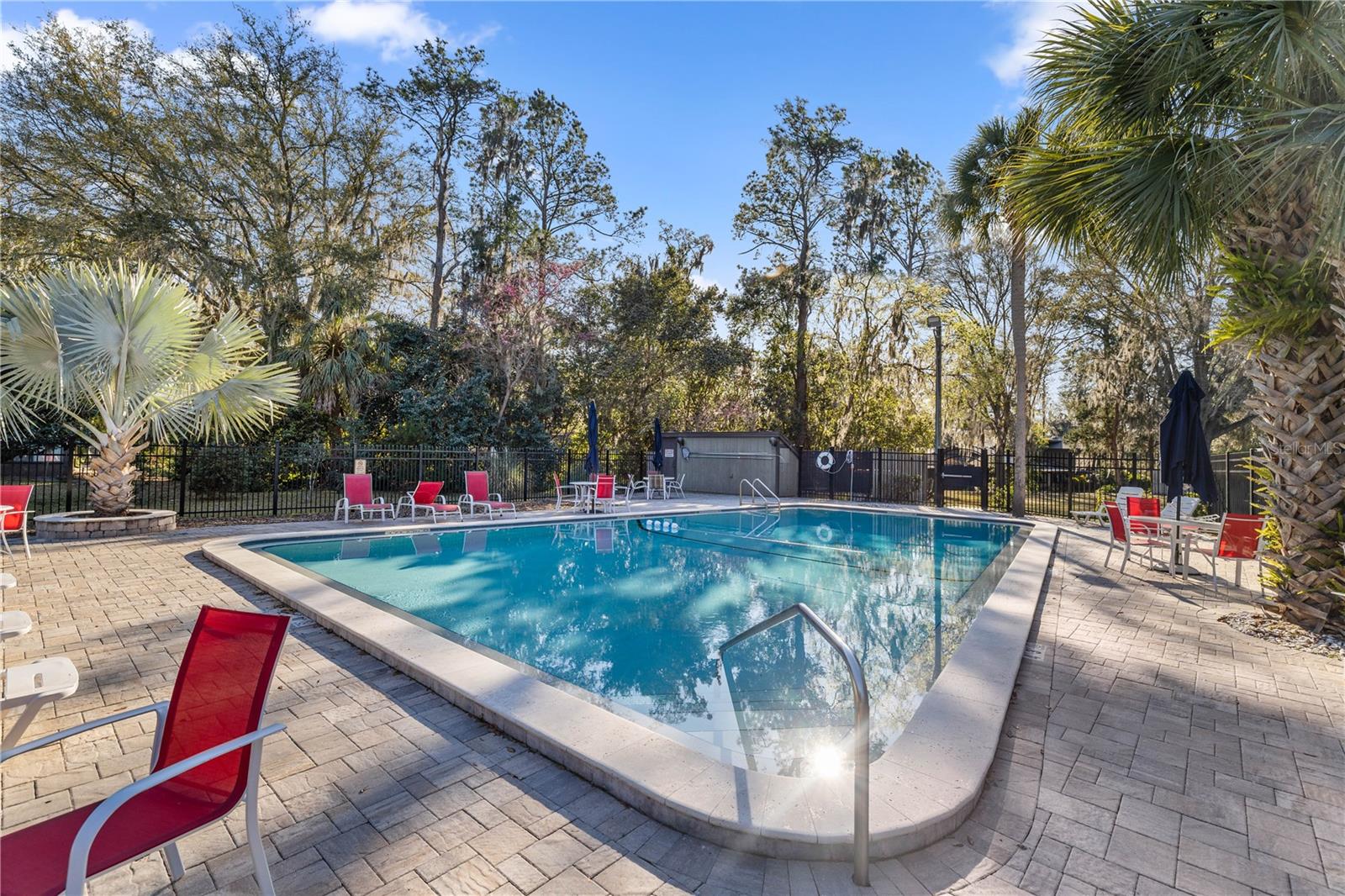 CUMBERLAND CIRCLE - Residential