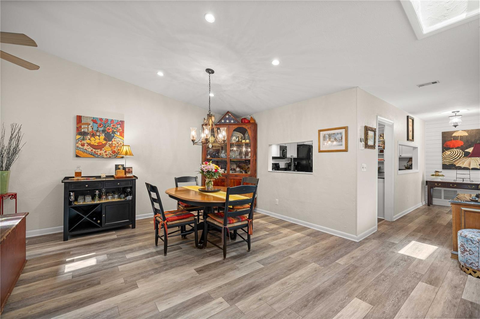 CUMBERLAND CIRCLE - Residential