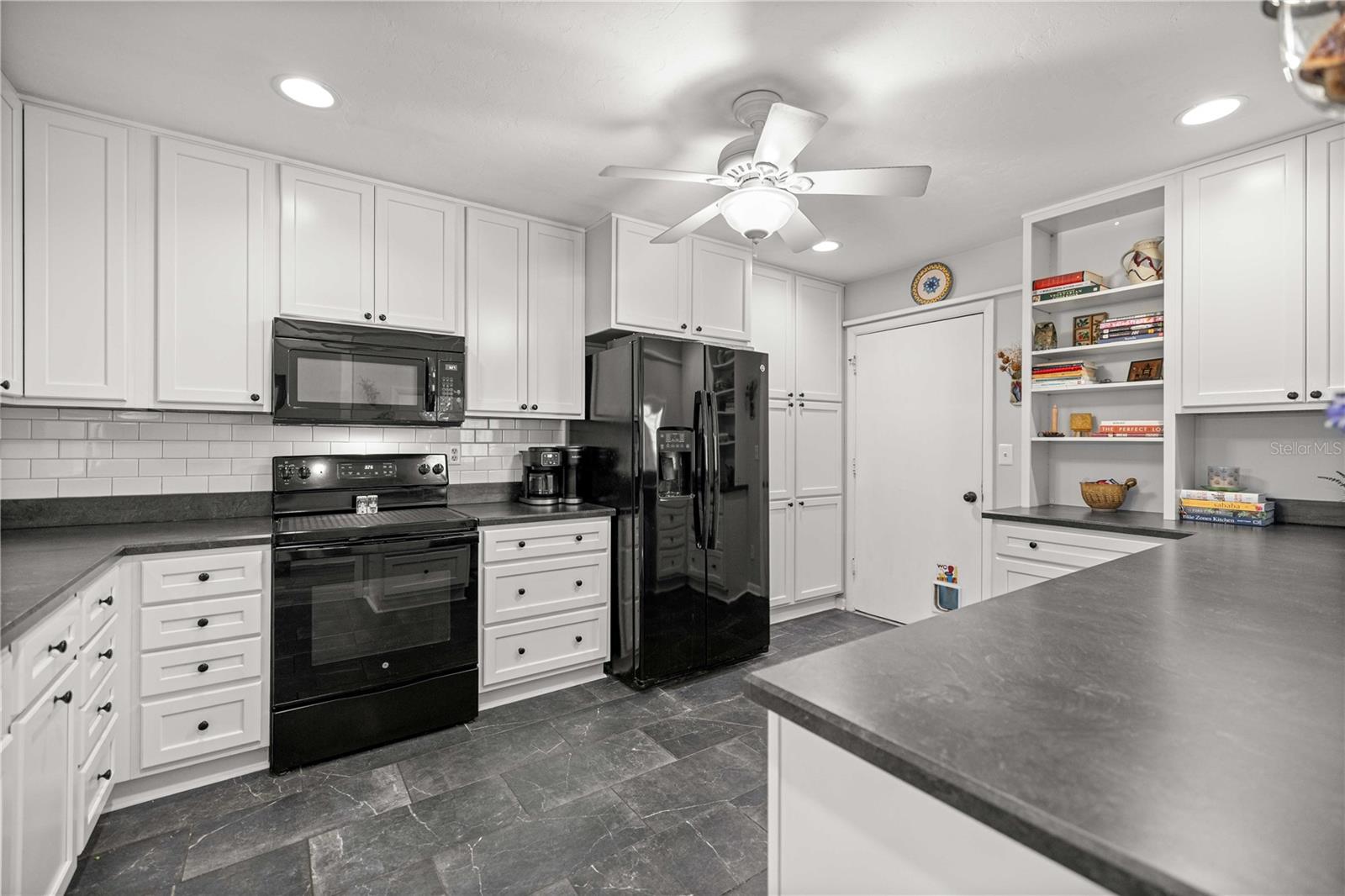 CUMBERLAND CIRCLE - Residential