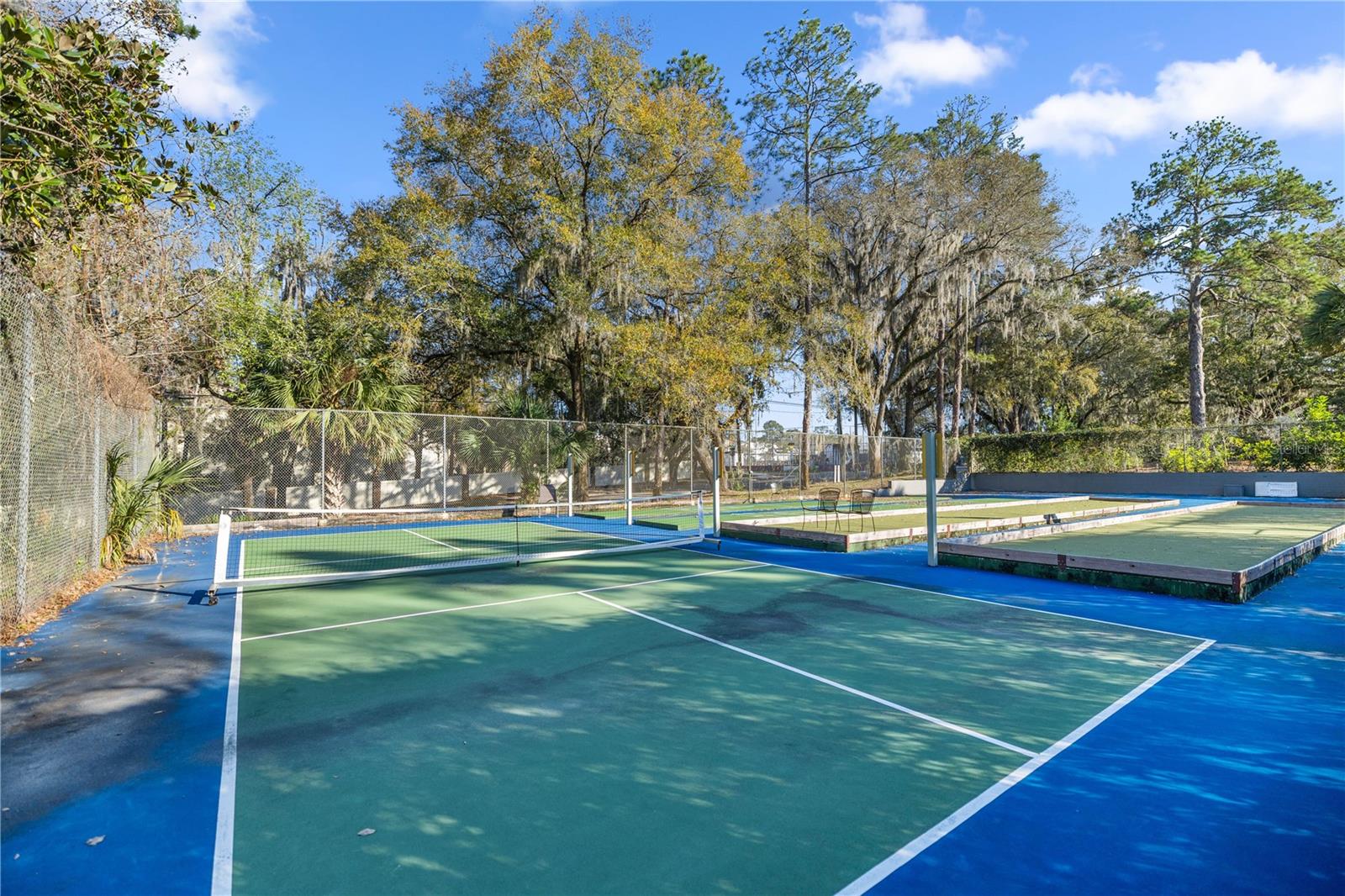 CUMBERLAND CIRCLE - Residential