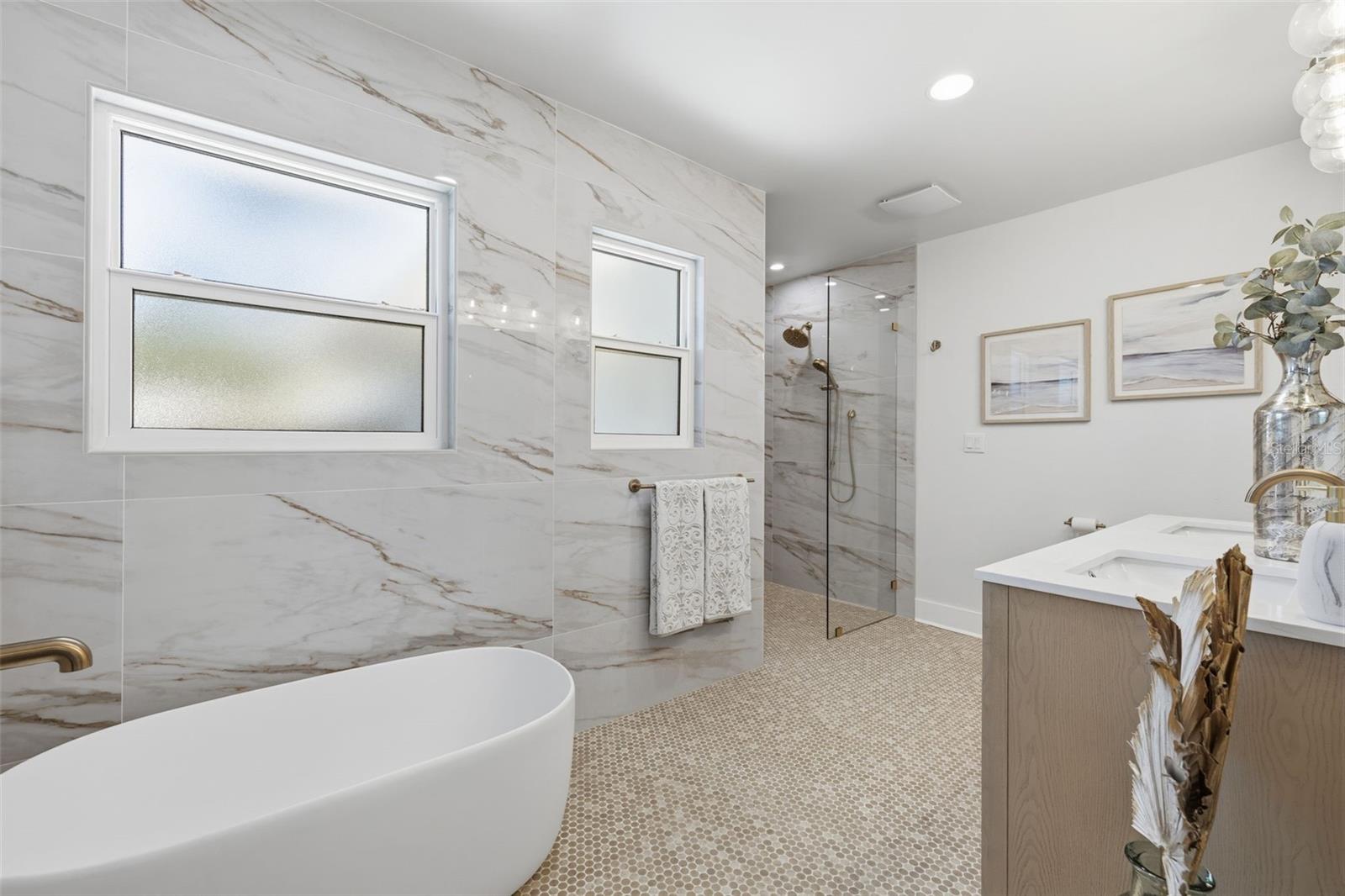 FAIRWAY ESTATES 7TH ADD - Residential
