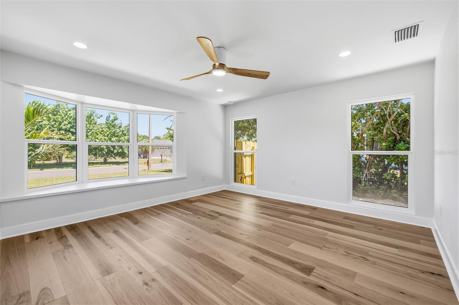 FAIRWAY ESTATES 7TH ADD - Residential