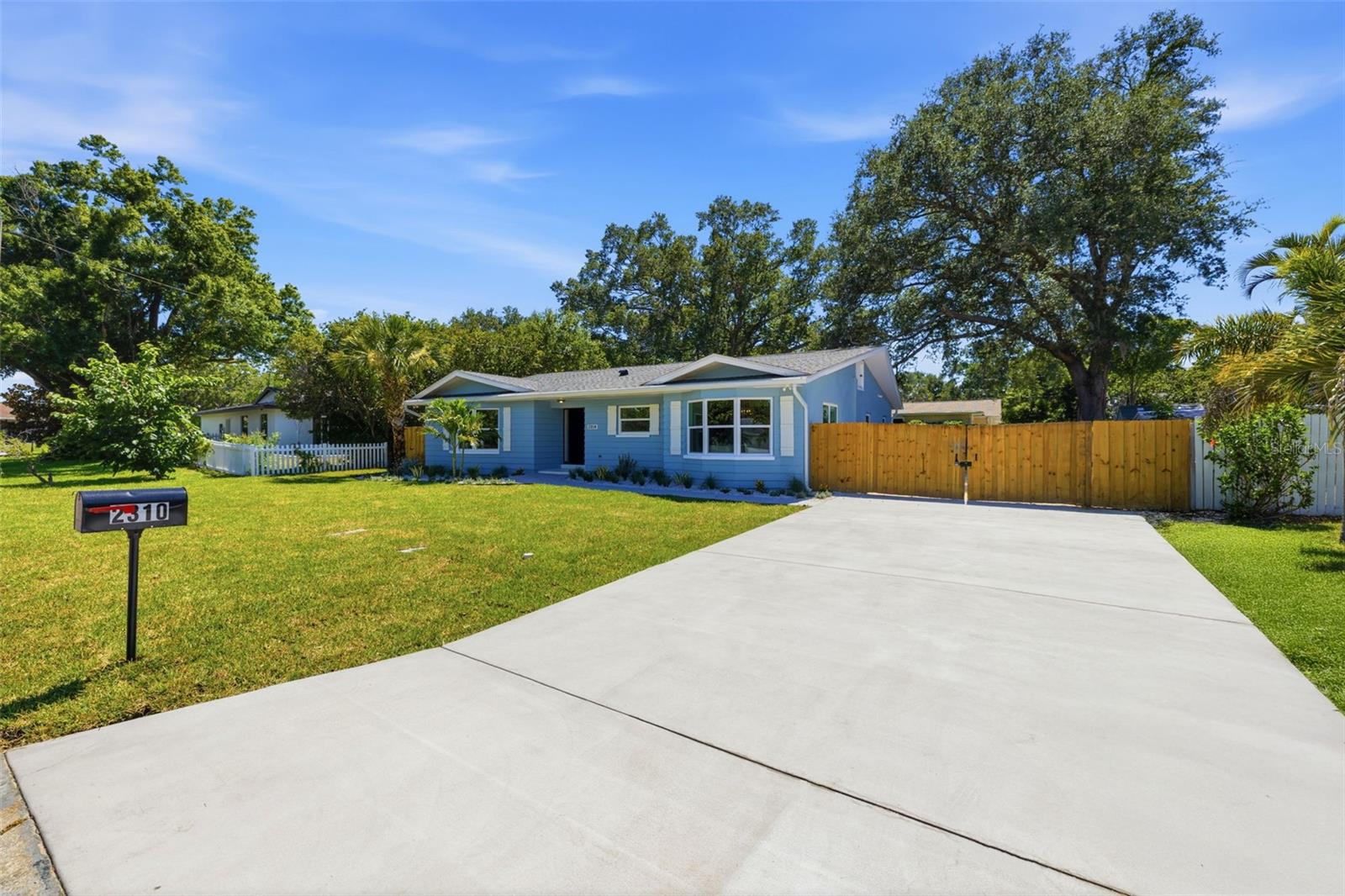 FAIRWAY ESTATES 7TH ADD - Residential