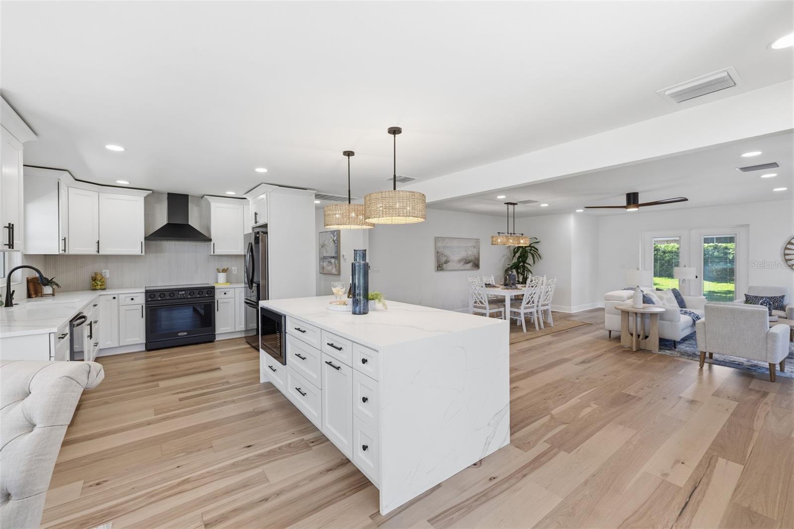 FAIRWAY ESTATES 7TH ADD - Residential