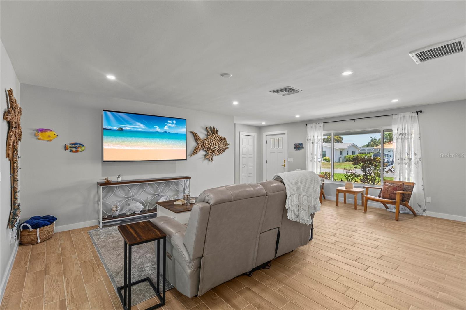 VILLAGE GREEN OF BRADENTON - Residential