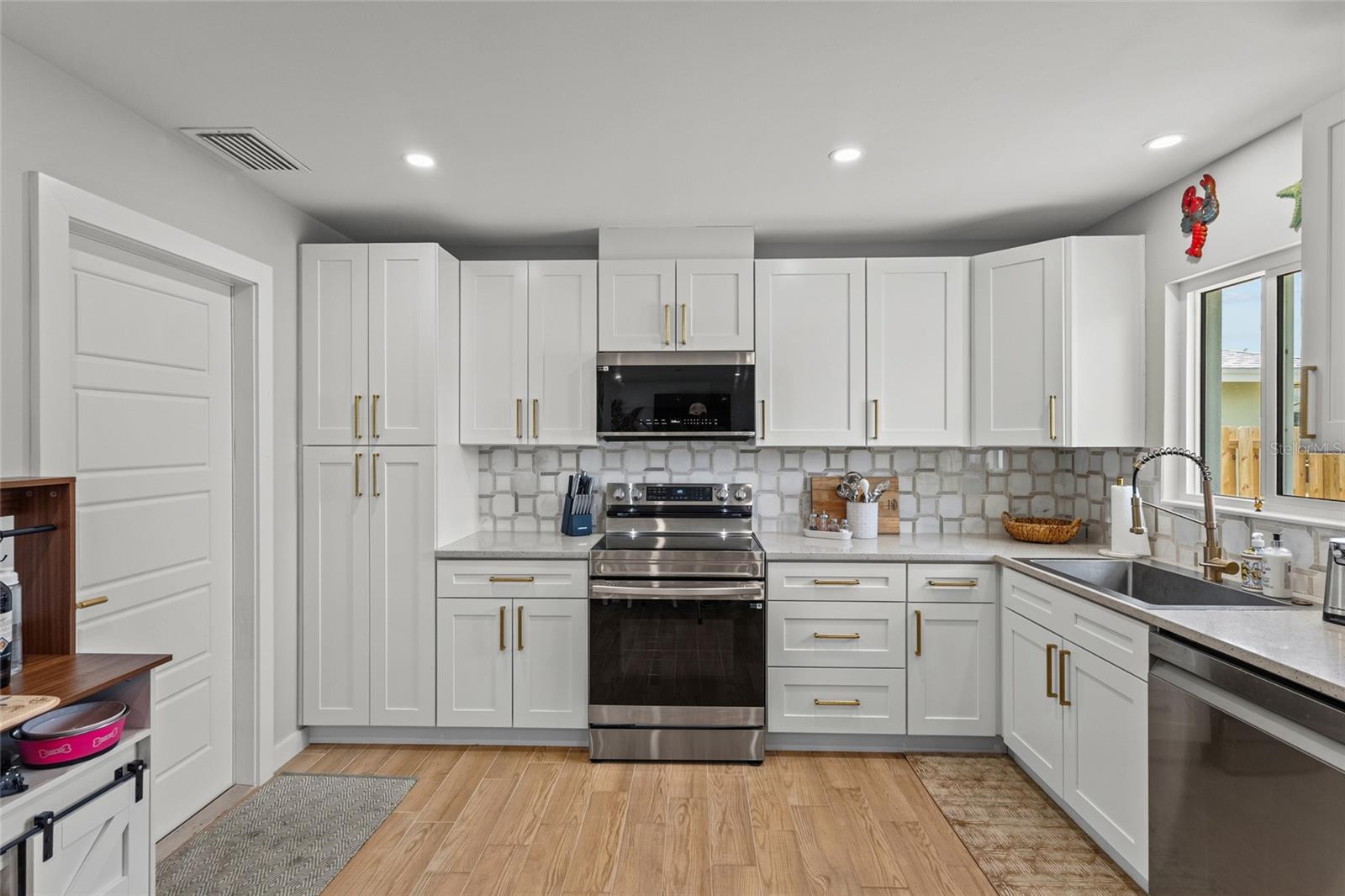 VILLAGE GREEN OF BRADENTON - Residential